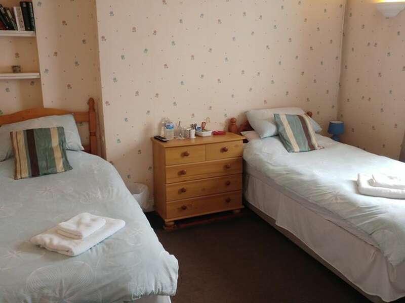 Twin Room (inc. Breakfast)